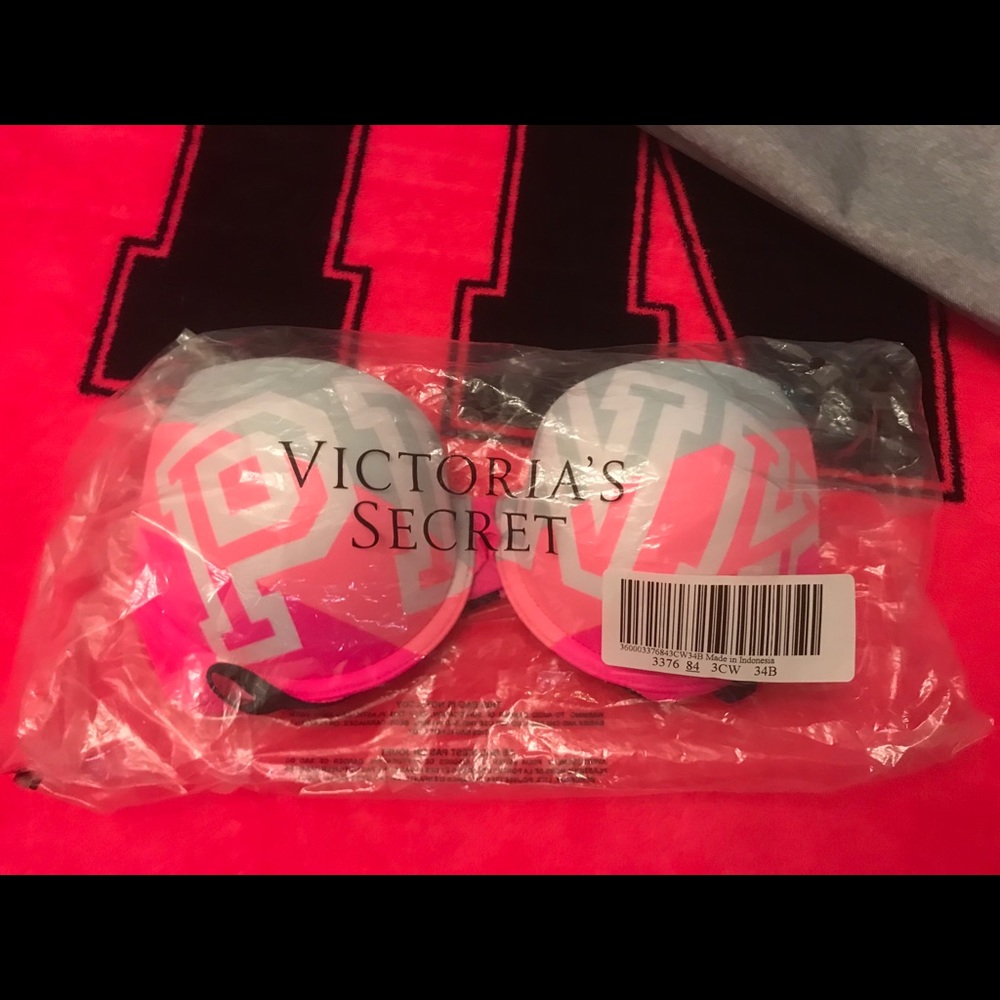 Victoria’s Secret PINK Wear Everywhere Push Up Bra